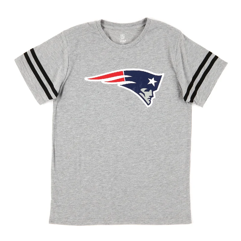 NFL Men's New England Patriots T-Shirt with Striped Detailing, Blue